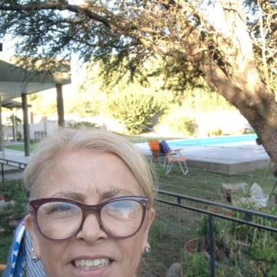  Mujer de 56 años Comodoro Rivadavia
