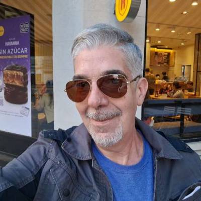  Hombre de 56 años Retiro