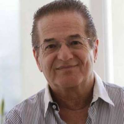  Hombre de +74 años Palermo