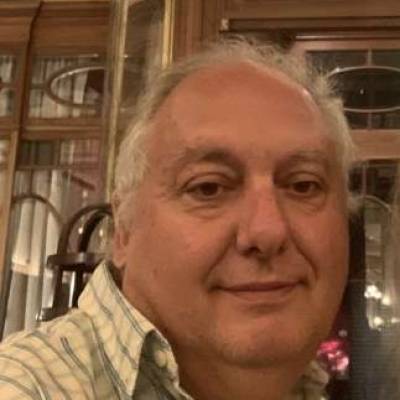  Hombre de 60 años Pilar