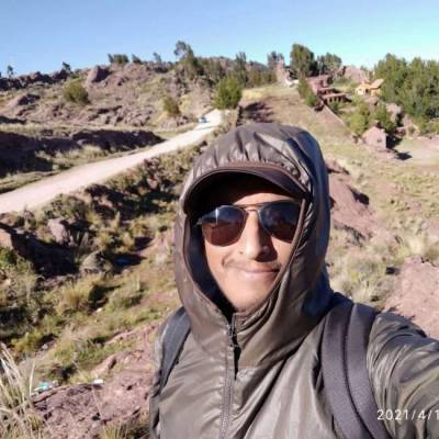  Hombre de 33 años Puno