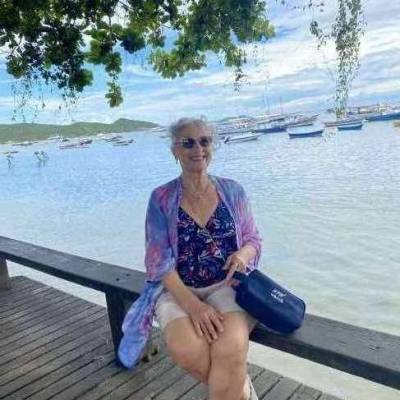  Mujer de +74 años Villa Luro