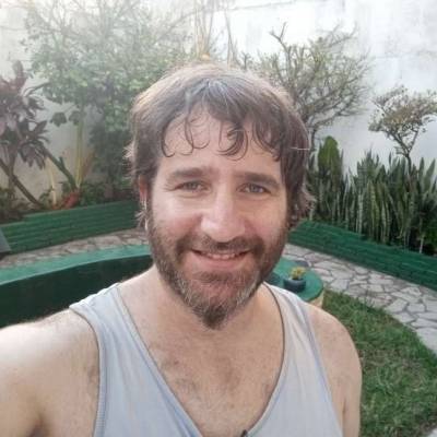  Hombre de 50 años Villa del Parque