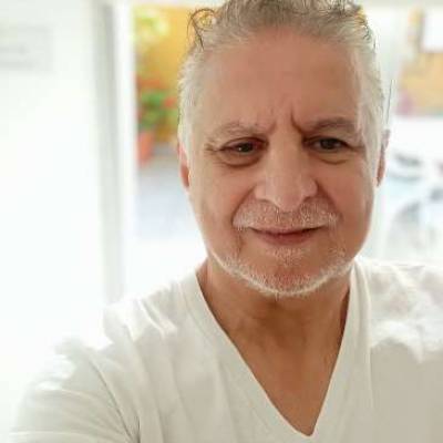  Hombre de 68 años Vicente Lopez