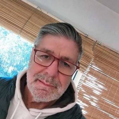 Hombre de 70 años Alte. Brown