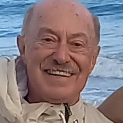  Hombre de +74 años San Cristobal