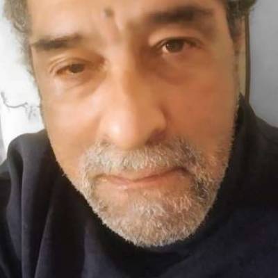  Hombre de 73 años Retiro