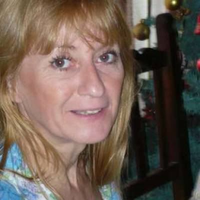  Mujer de 64 años Alte. Brown