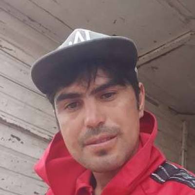  Hombre de 33 años Cipolletti