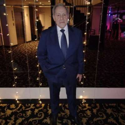  Hombre de 72 años Floresta