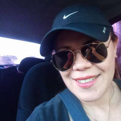  Mujer de 50 años Obera