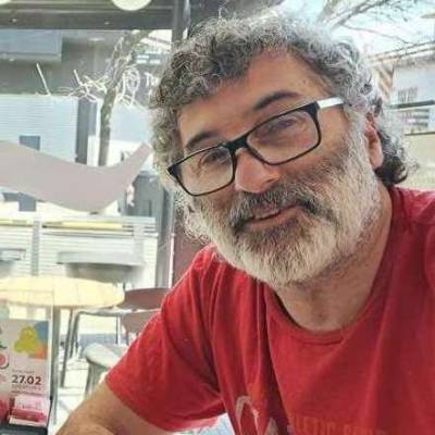  Hombre de 62 años Velez Sarsfield