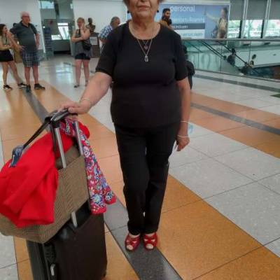  Mujer de +74 años Lanus