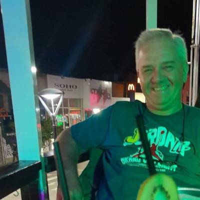  Hombre de 57 años Concepción del Uruguay