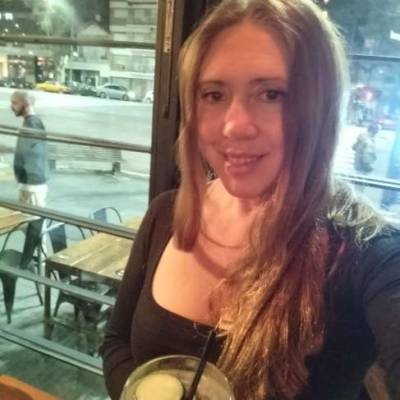  Mujer de 47 años Olivos