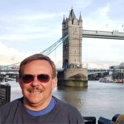  Hombre de 63 años Villa del Parque