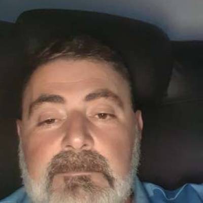  Hombre de 54 años La Boca 