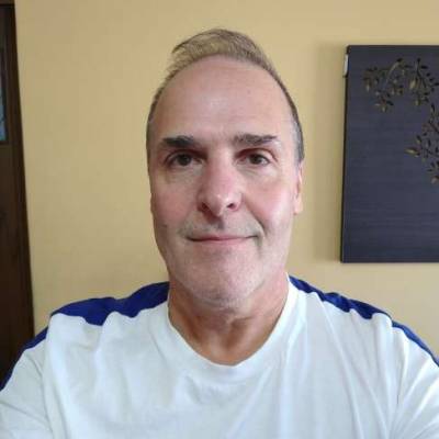  Hombre de 63 años Floresta