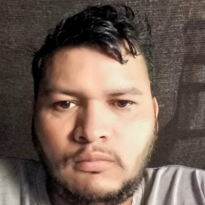  Hombre de 34 años Obera