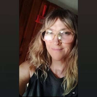  Mujer de 56 años Moreno