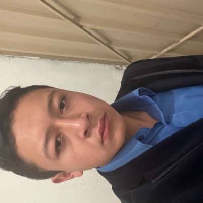  Hombre de 32 años Venustiano Carranza