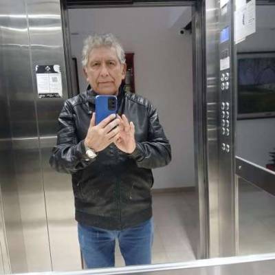  Hombre de +74 años Chacarita