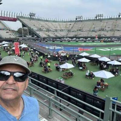  Hombre de 67 años Los Angeles