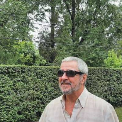  Hombre de 66 años Escobar