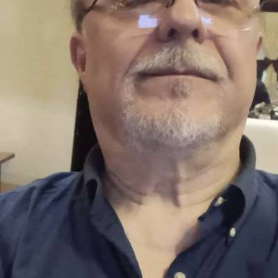  Hombre de 71 años Almagro