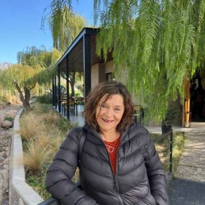  Mujer de 64 años Neuquen