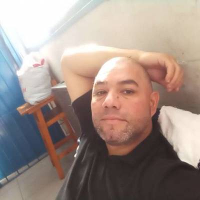  Hombre de 45 años Mataderos