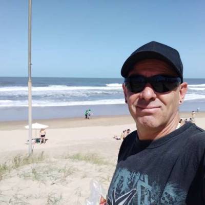  Hombre de 48 años Maldonado