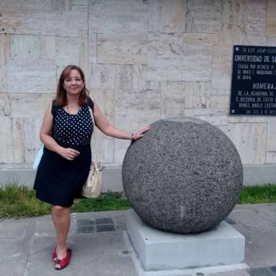  Mujer de 60 años Colegiales