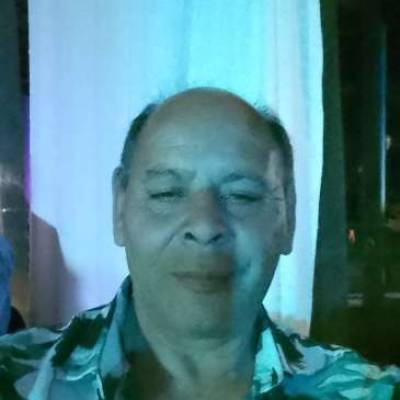  Hombre de 57 años Merlo