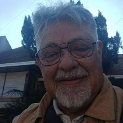  Hombre de 72 años Alte. Brown