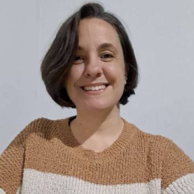  Mujer de 42 años Escobar