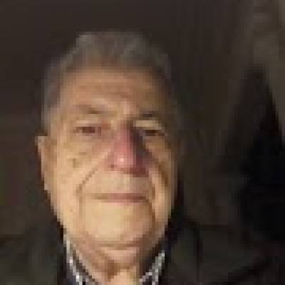  Hombre de +74 años Velez Sarsfield