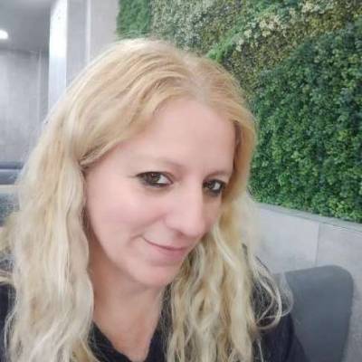  Mujer de 50 años Rafaela