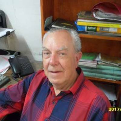  Hombre de +74 años Saavedra