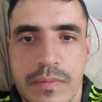  Hombre de 35 años Manizales