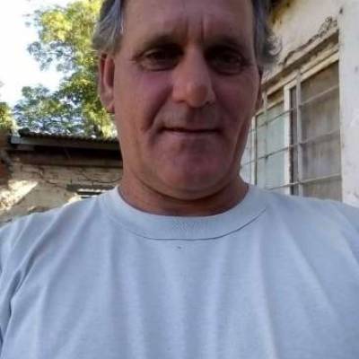  Hombre de 56 años Trenque Lauquen
