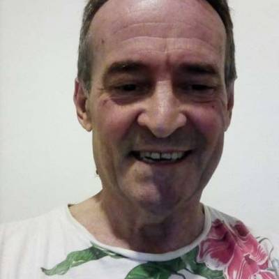  Hombre de 64 años Chacarita