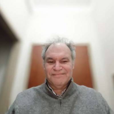  Hombre de 62 años Colegiales