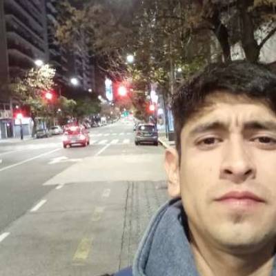  Hombre de 32 años Villa Luro