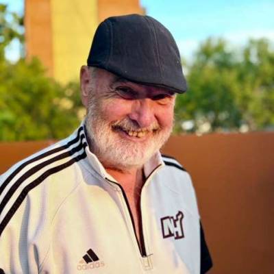 Hombre de 74 años San Justo