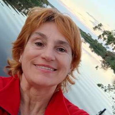  Mujer de 60 años Parque Chacabuco