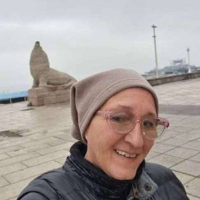  Mujer de 62 años Villa Pueyrredon