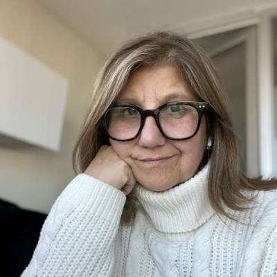  Mujer de 62 años Santiago