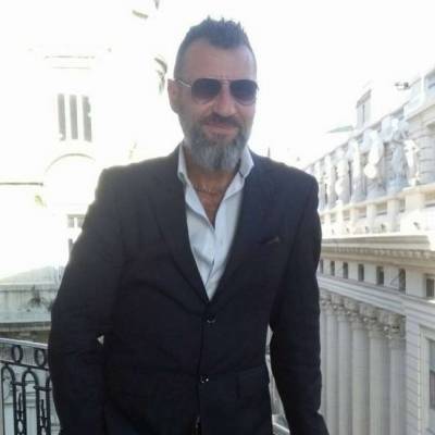  Hombre de 57 años Congreso