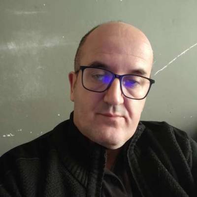  Hombre de 51 años Maldonado